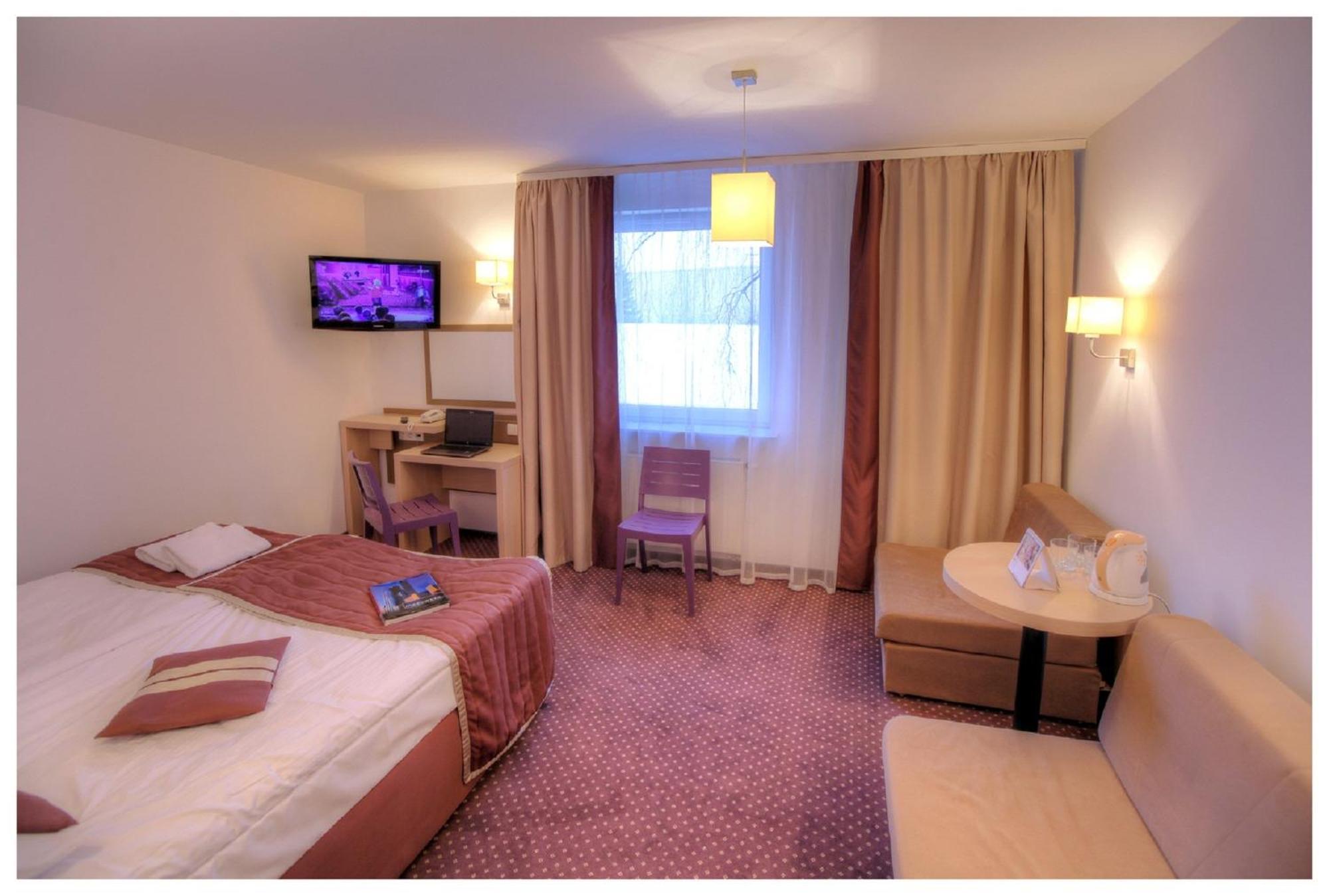 Arche Hotel Siedlce Oda fotoğraf