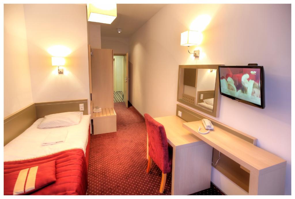 Arche Hotel Siedlce Dış mekan fotoğraf