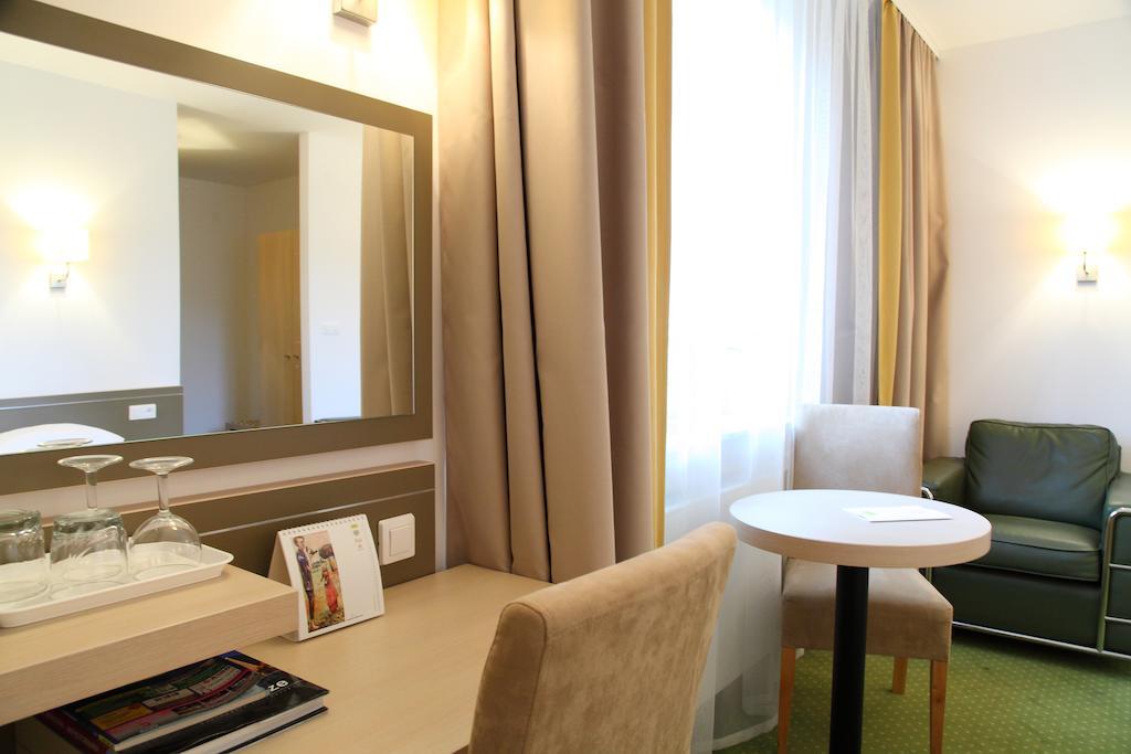 Arche Hotel Siedlce Oda fotoğraf
