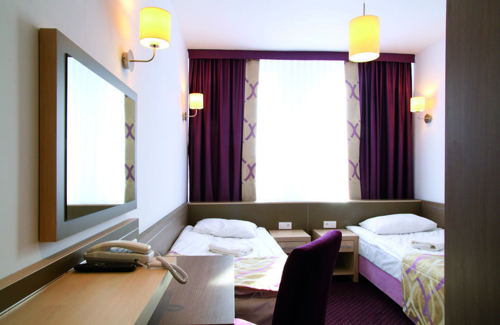 Arche Hotel Siedlce Oda fotoğraf