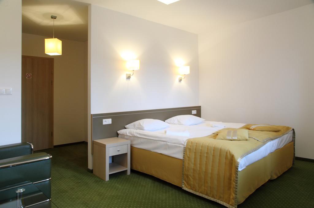 Arche Hotel Siedlce Oda fotoğraf